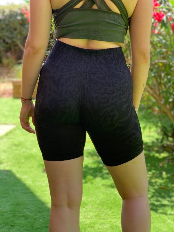 Gymshark - Adapt safari seamless short (L/40) – Image 2